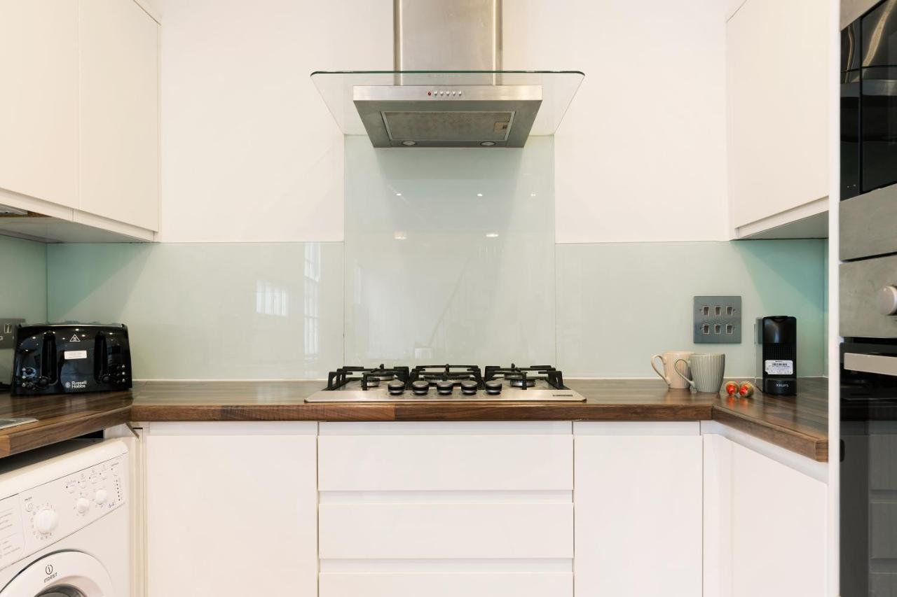 Spacious 4 bedrooms flat in New Oxford Street Londres Exterior foto
