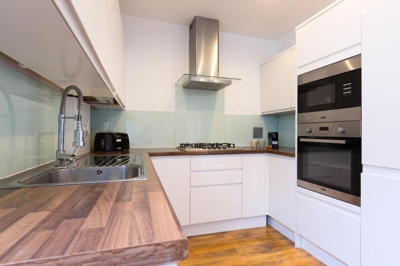 Spacious 4 bedrooms flat in New Oxford Street Londres Exterior foto